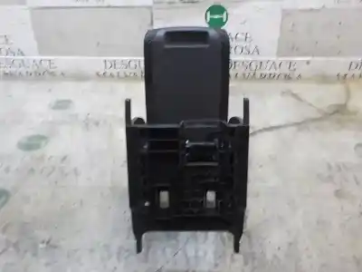 Автозапчастина б/у центральний подлокник для skoda octavia lim. (5e3) 1.6 tdi dpf посилання на oem iam 5e0864207epi8  
