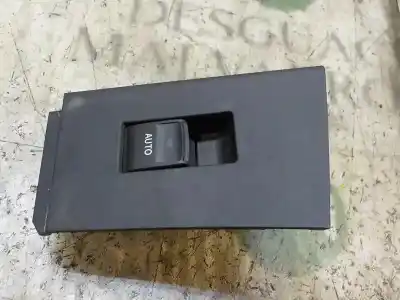 Peça sobressalente para automóvel em segunda mão BOTÃO / INTERRUPTOR ELEVADOR VIDRO TRASEIRO DIREITO por TOYOTA AURIS  Referências OEM IAM 8481002140  