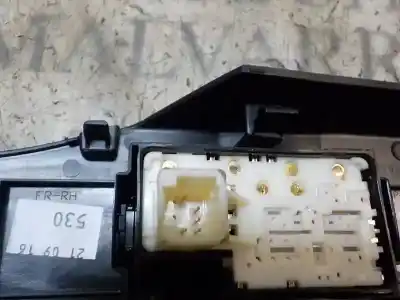 Peça sobressalente para automóvel em segunda mão botão / interruptor elevador vidro dianteiro direito por toyota auris hybrid business referências oem iam 8481002140  