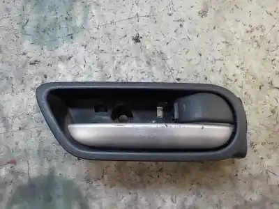 Peça sobressalente para automóvel em segunda mão puxador interior traseiro direito por mazda 3 lim. (bl) 2.2 turbodiesel cat referências oem iam bbm472330a02