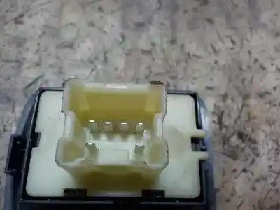 Автозапчастина б/у передній правий віконний вимикач для dacia lodgy 1.5 dci diesel fap cat посилання на oem iam 254217475r  