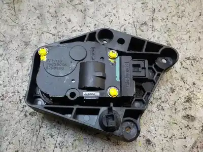 Pezzo di ricambio per auto di seconda mano MOTORE APERTURA BOCCOLE ARIA CONDIZIONATA per MERCEDES-BENZ CLASE R (W251)  Riferimenti OEM IAM A1648202042  