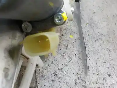 Second-hand car spare part passenger side right window regulator for jeep compass limited 4x4 oem iam references 68002896aa  