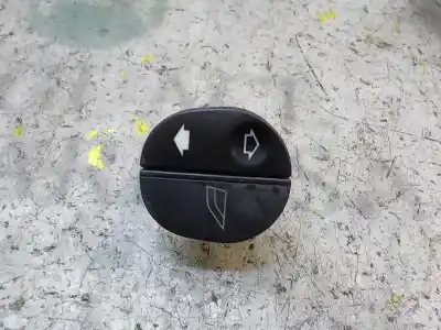 Peça sobressalente para automóvel em segunda mão botão / interruptor elevador vidro dianteiro direito por ford fiesta (cbk) 1.4 tdci cat referências oem iam 