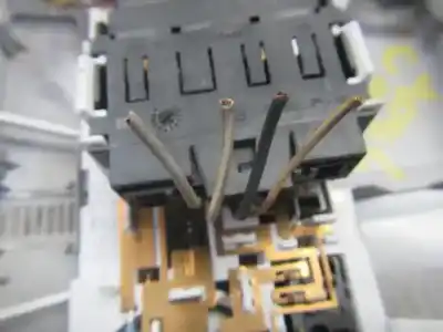 Second-hand car spare part interior light for opel corsa d (s07) 1.3 cdti (l08 l68) oem iam references   