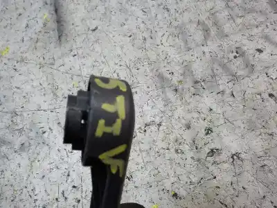 Pezzo di ricambio per auto di seconda mano maniglia alzacristalli posteriore sinistro per opel corsa d (s07) 1.4 (l08 l68) riferimenti oem iam   
