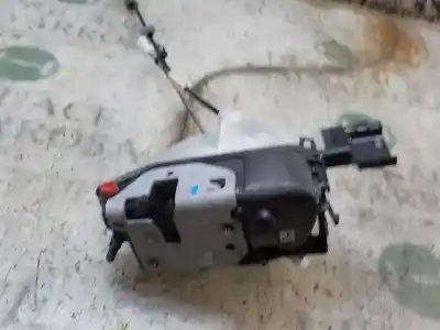 Автозапчастина б/у ЗАМОК ДВЕРЕЙ ЗАДНЬОГО ЛІВОГО для CITROEN C4 CACTUS  Посилання на OEM IAM 9819038980  