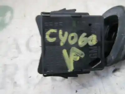 Pezzo di ricambio per auto di seconda mano comando pulito per opel combo tour 1.3 cdti 16v riferimenti oem iam   