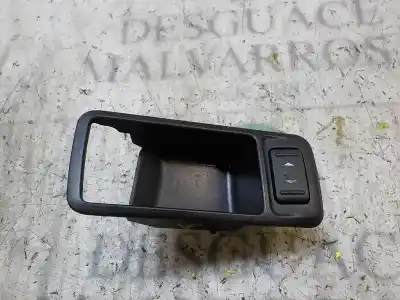 Peça sobressalente para automóvel em segunda mão BOTÃO / INTERRUPTOR ELEVADOR VIDRO DIANTEIRO DIREITO por FORD FOCUS LIM. (CB4)  Referências OEM IAM 1471913  