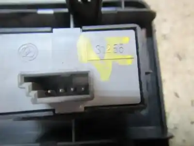 Second-hand car spare part right front power window switch for fiat linea (110) dynamic oem iam references 735442326  