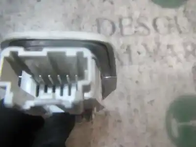 Second-hand car spare part interior light for ford focus lim. (cb8) 1.6 tdci cat oem iam references 2049738  