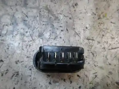 Peça sobressalente para automóvel em segunda mão botão / interruptor elevador vidro dianteiro esquerdo por dacia sandero ambiance referências oem iam 8200602227  