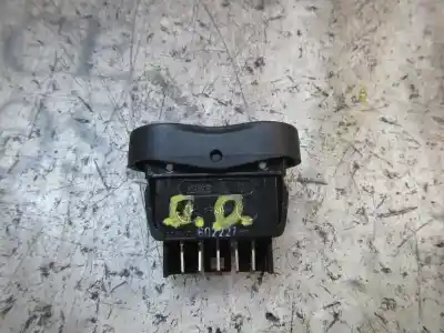 Peça sobressalente para automóvel em segunda mão botão / interruptor elevador vidro dianteiro direito por dacia sandero ambiance referências oem iam 8200602227  