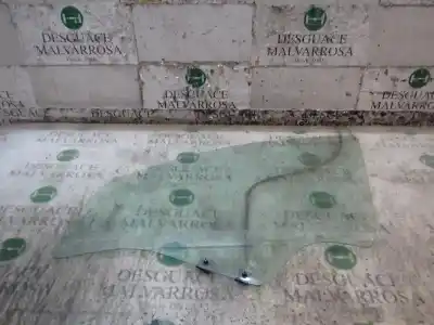 Peça sobressalente para automóvel em segunda mão VIDRO DA PORTA DIANTEIRA ESQUERDA por DACIA SANDERO  Referências OEM IAM 8200733023  