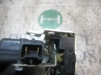 Second-hand car spare part front right door lock for dacia sandero ambiance oem iam references 8200735224  