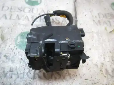 Peça sobressalente para automóvel em segunda mão fechadura da porta traseira esquerda por peugeot 308 active referências oem iam 9807954880