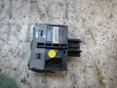 Pezzo di ricambio per auto di seconda mano modulo elettronico per renault laguna ii (bg0) 1.9 dci diesel riferimenti oem iam   