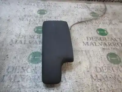 Second-hand car spare part Center Armrest for RENAULT MEGANE III BERLINA 5 P Dynamique OEM IAM references   