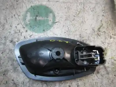 Pezzo di ricambio per auto di seconda mano maniglia interna anteriore sinistra per renault megane iii berlina 5 p dynamique riferimenti oem iam 826733790r  