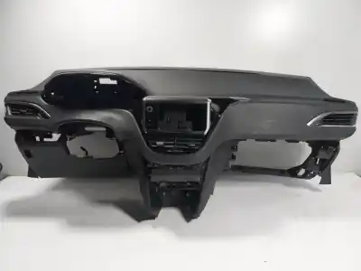 Pièce détachée automobile d'occasion TABLEAU DE BORD pour PEUGEOT 208 I (CA_, CC_) 1.2 VTI 82 Références OEM IAM   