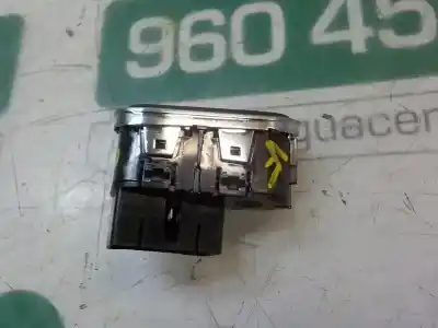 Second-hand car spare part electronic module for opel corsa e selective oem iam references 39031664  39031664