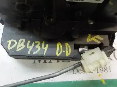 Автозапчастина б/у замок передній праві двері для opel corsa d selective посилання на oem iam   