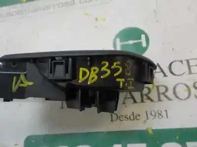 Second-hand car spare part interior left rear handle for ford fiesta (cb1) motor 1.6 ltr. - 70 kw tdci cat oem iam references 1579293  