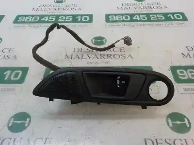Tweedehands auto-onderdeel Binnenhandgreep Links Voor voor FORD FIESTA (CB1) Motor 1.6 Ltr. - 70 kW TDCi CAT OEM IAM-referenties 1686126  