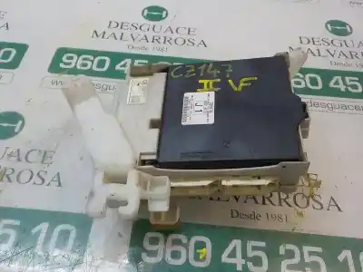 Pièce détachée automobile d'occasion BOÎTES À FUSIBLES pour TOYOTA PRIUS (NHW30)  Références OEM IAM 8273047451  8922147110