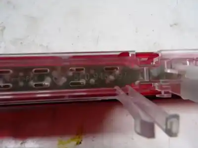Second-hand car spare part center tailgate light for skoda yeti (5l) 1.2 tsi oem iam references 5l0945097  5l0945097