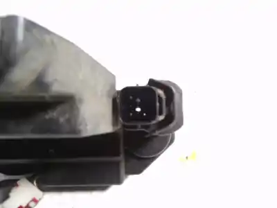 Second-hand car spare part rear left door lock for ssangyong actyon 2.0 td cat oem iam references 7131009005  