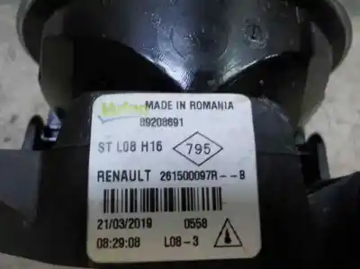 Recambio de automóvil de segunda mano de faro antiniebla izquierdo para renault megane iv berlina 5p 1.3 tce referencias oem iam   