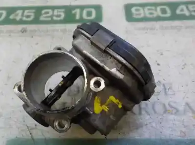 Pezzo di ricambio per auto di seconda mano scatola della farfalla per ford focus lim. (cb8) 1.6 tdci cat riferimenti oem iam 1716693