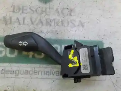 Peça sobressalente para automóvel em segunda mão comutador de piscas  por ford focus lim. (cb8) 1.6 tdci cat referências oem iam 1883869
