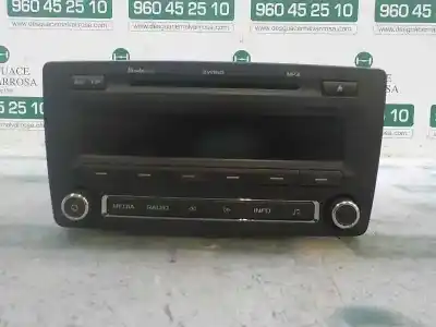 Recambio de automóvil de segunda mano de sistema audio / radio cd para skoda yeti 1.2 tsi referencias oem iam 1z0035161g