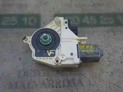 Tweedehands auto-onderdeel linker ruit motor achter voor skoda yeti (5l) 1.2 tsi oem iam-referenties 5l0959811