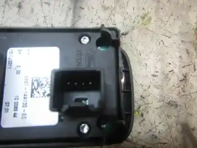 Peça sobressalente para automóvel em segunda mão botão / interruptor elevador vidro dianteiro esquerdo por ford fiesta (cb1) titanium referências oem iam   