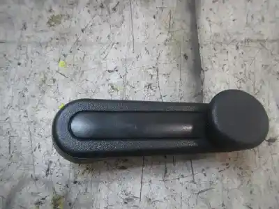 Piesă de schimb auto la mâna a doua mâner geam spate dreapta pentru toyota yaris 1.3 16v cat referințe oem iam 6926002020b2