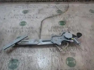 Recambio de automóvil de segunda mano de ELEVALUNAS DELANTERO DERECHO para TOYOTA YARIS  referencias OEM IAM 698100D131 973582100 857100D100