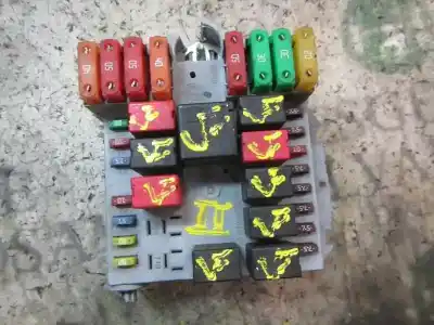 Pezzo di ricambio per auto di seconda mano scatola relè/fusibili per fiat bravo (198) 1.6 16v active multijet (77kw) riferimenti oem iam 51775688