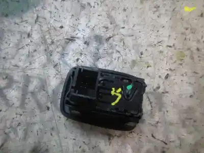 Second-hand car spare part rear left power window switch for citroen c3 (s desde 09/2009) 1.4 hdi oem iam references 6490cj  