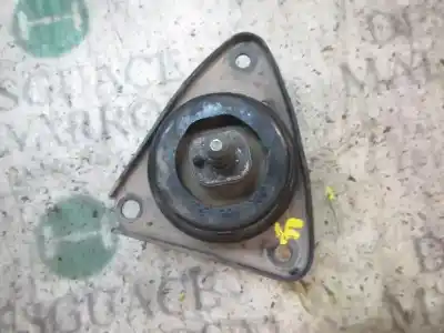 Second-hand car spare part right engine support for kia cee´´d 2.0 crdi oem iam references 218101h300  