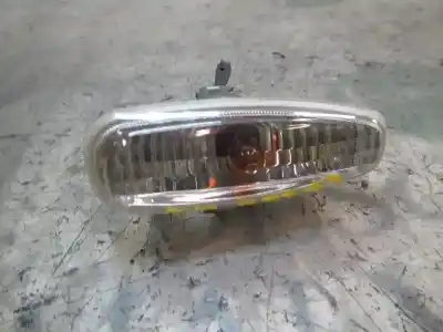 Peça sobressalente para automóvel em segunda mão farolim do lado esquerdo por kia cee´´d 2.0 crdi referências oem iam 923033l100