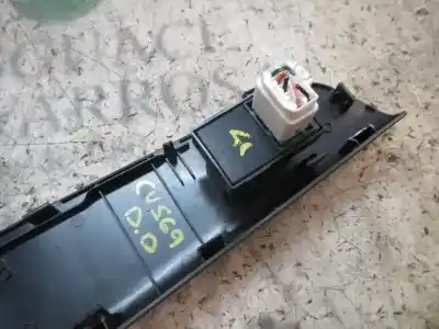 Second-hand car spare part right front power window switch for kia cee´´d 2.0 crdi oem iam references 935751h100eq  