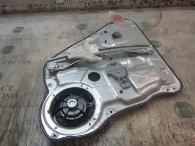 Second-hand car spare part rear right window regulator for kia cee´´d 2.0 crdi oem iam references 834811h010  