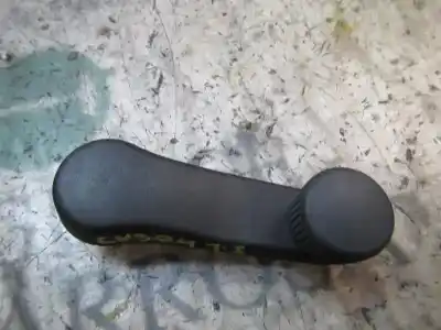 Pièce détachée automobile d'occasion MANIVELLE / POIGNÉE LÈVE VITRE ARRIÈRE GAUCHE pour SEAT IBIZA IV (6J5, 6P1)  Références OEM IAM 1P08375819B9  