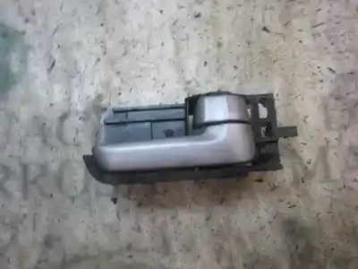 Second-hand car spare part interior right front handle for suzuki swift berlina (mz) 1.3 16v cat oem iam references 8311062j10bwl