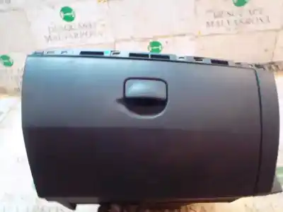 Автозапчастина б/у бардачок для renault clio iii exception посилання на oem iam 8200407714