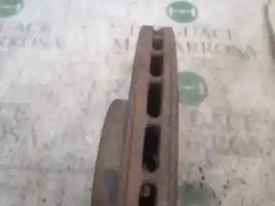 Автозапчастина б/у передній гальмовий диск для renault twingo ii (cn0_) 1.2 16v (cn0k cn0v) посилання на oem iam 8201464598  