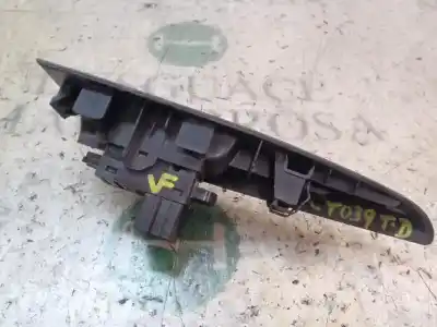 Second-hand car spare part rear right power window switch for nissan note (e11e) acenta oem iam references 25411ed03a  